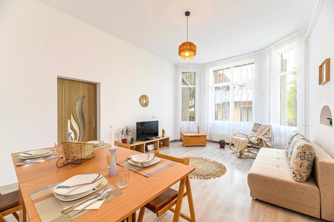 Mountain Oasis Apartment Sinaia Zewnętrze zdjęcie
